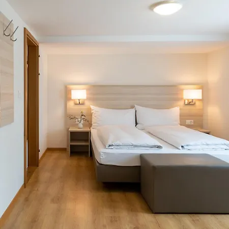 Garni Roessli - Velofreundlich - Free Parking 3*