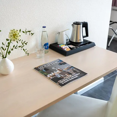 Garni Roessli - Velofreundlich - Free Parking Wittenbach
