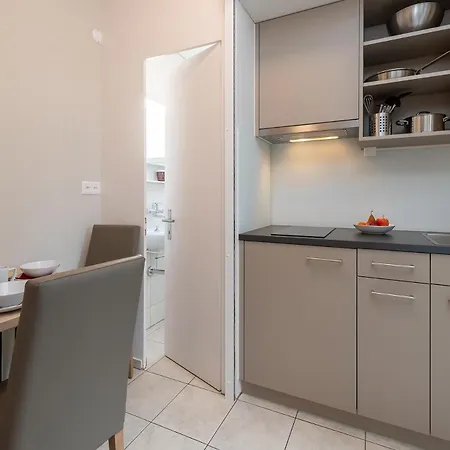 Garni Roessli - Velofreundlich - Free Parking Hotel