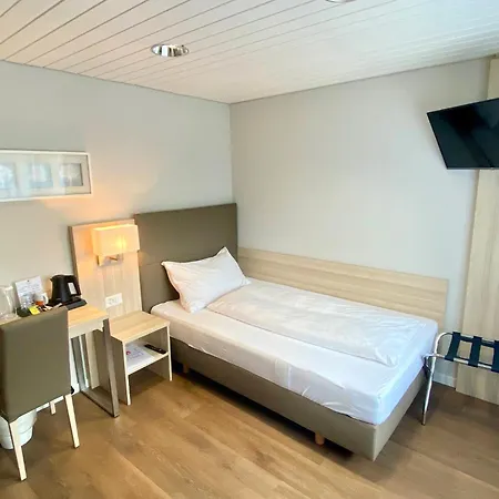 Garni Roessli - Velofreundlich - Free Parking 3*