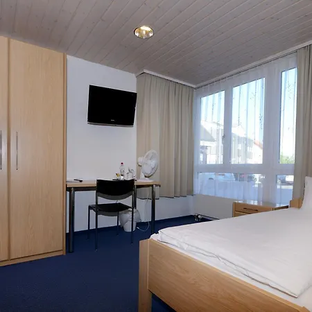 Hotel Garni Roessli - Velofreundlich - Free Parking Wittenbach
