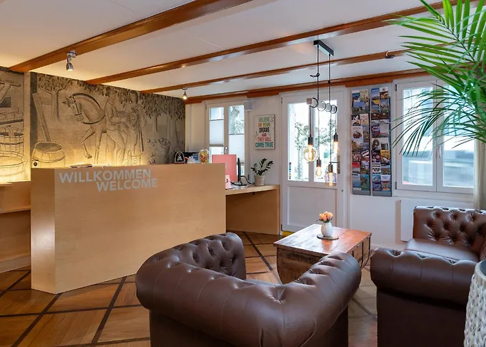 Hotel Garni Roessli 3*